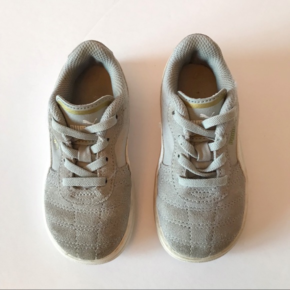 3/20$ Puma kids sneakers size 8 - Picture 3 of 8